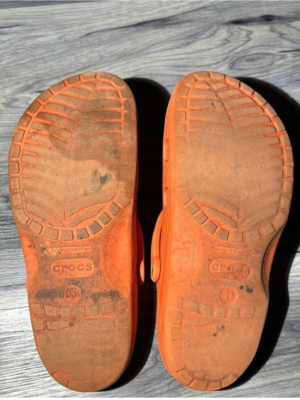 CROCS Kids Classic Clog in Bright Orange